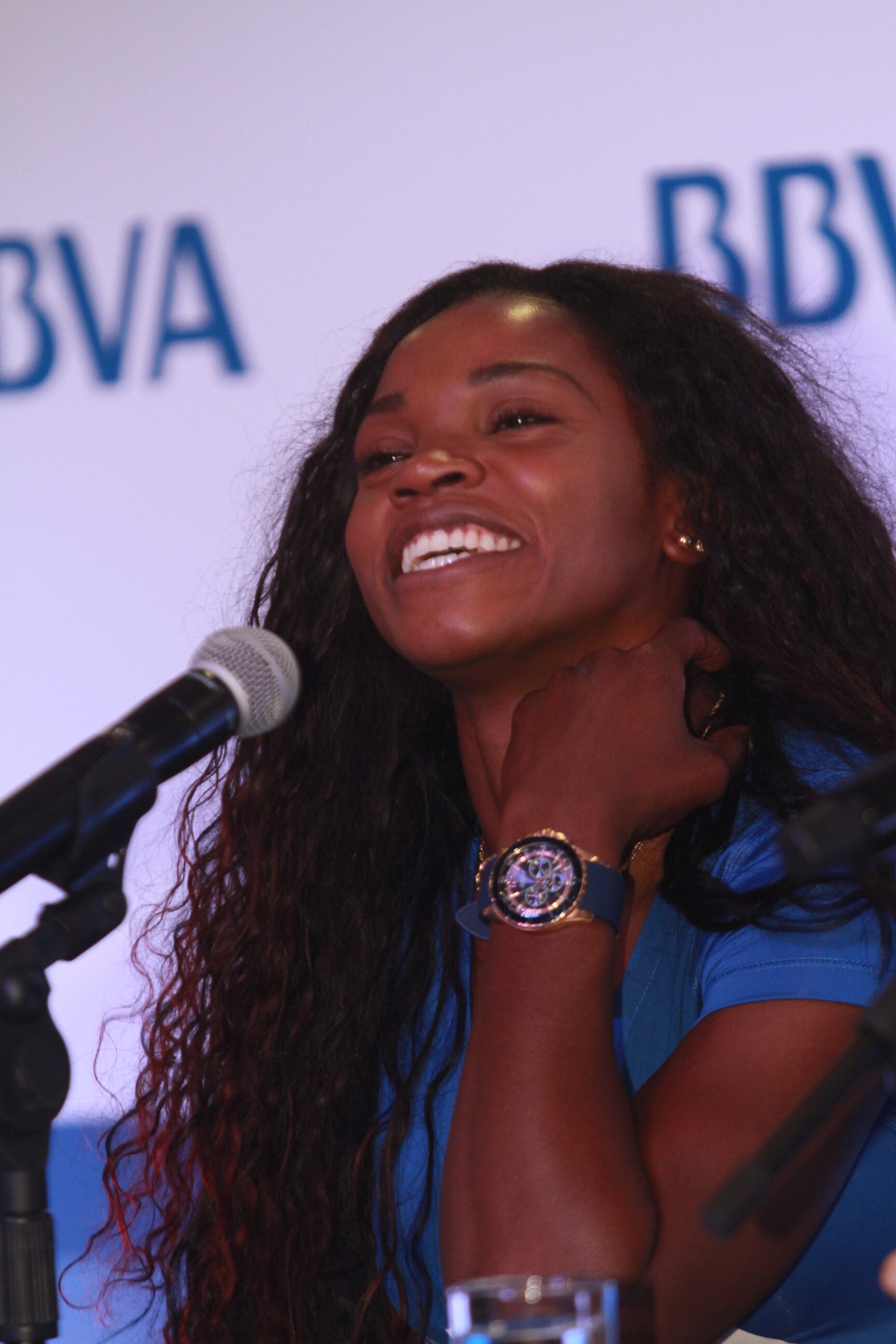 La sonrisa de oro de Caterine Ibargüen La sonrisa de oro de Caterine Ibargüen