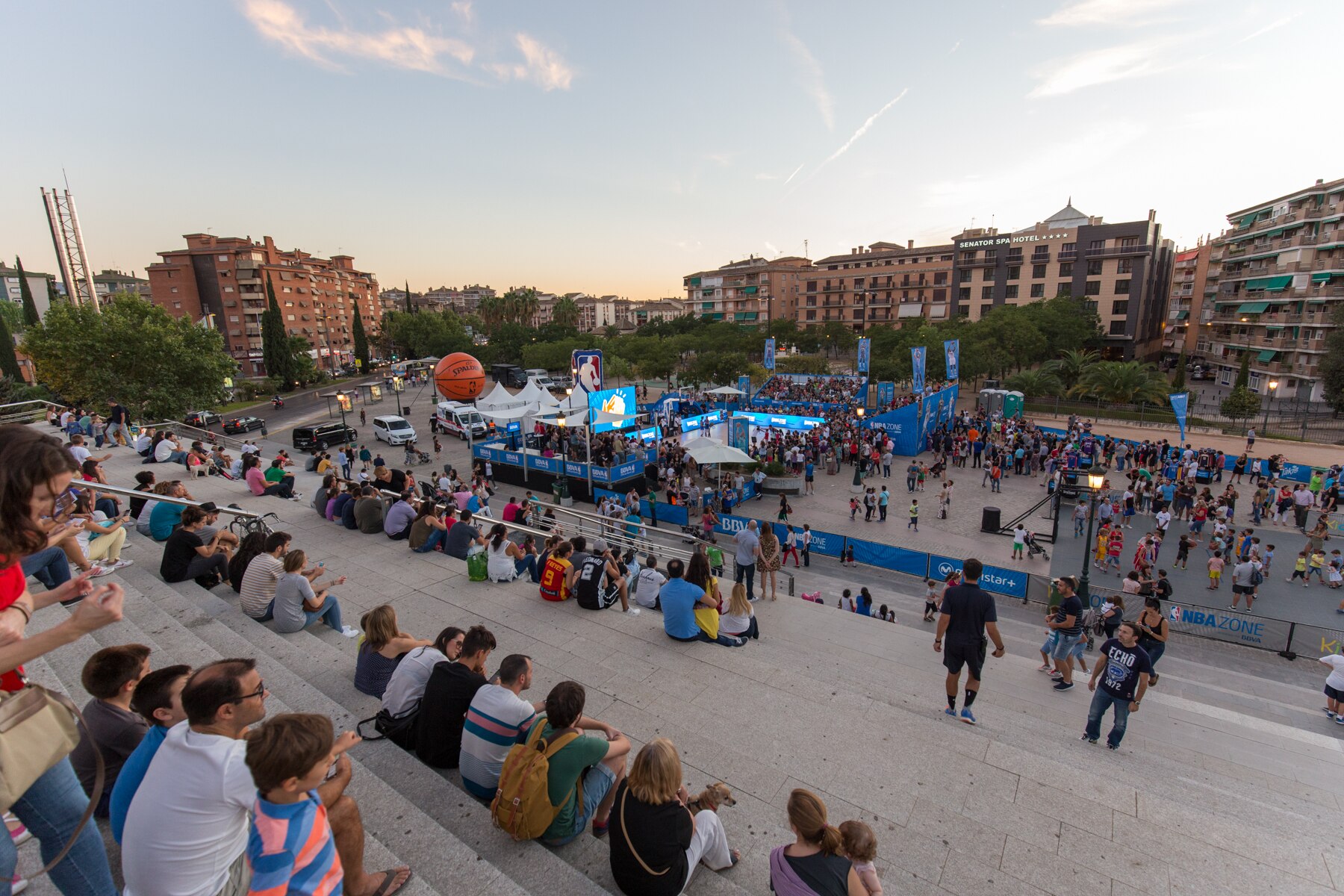 Granada meca del baloncesto NBA gracias a BBVA Fotografía de NBA Zone en Granada por BBVA