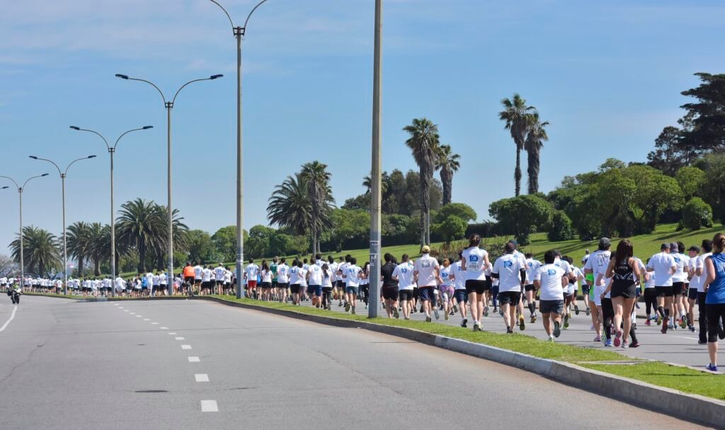 Participantes carrera 7K de BBVA Uruguay