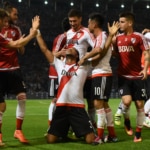 Arturo Mina celebra el gol anotado | Foto: Prensa River