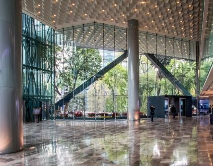 -® LOURDES LEGORRETA_BANCOMER ENTRADA -® LOURDES LEGORRETA_BANCOMER ENTRADA
