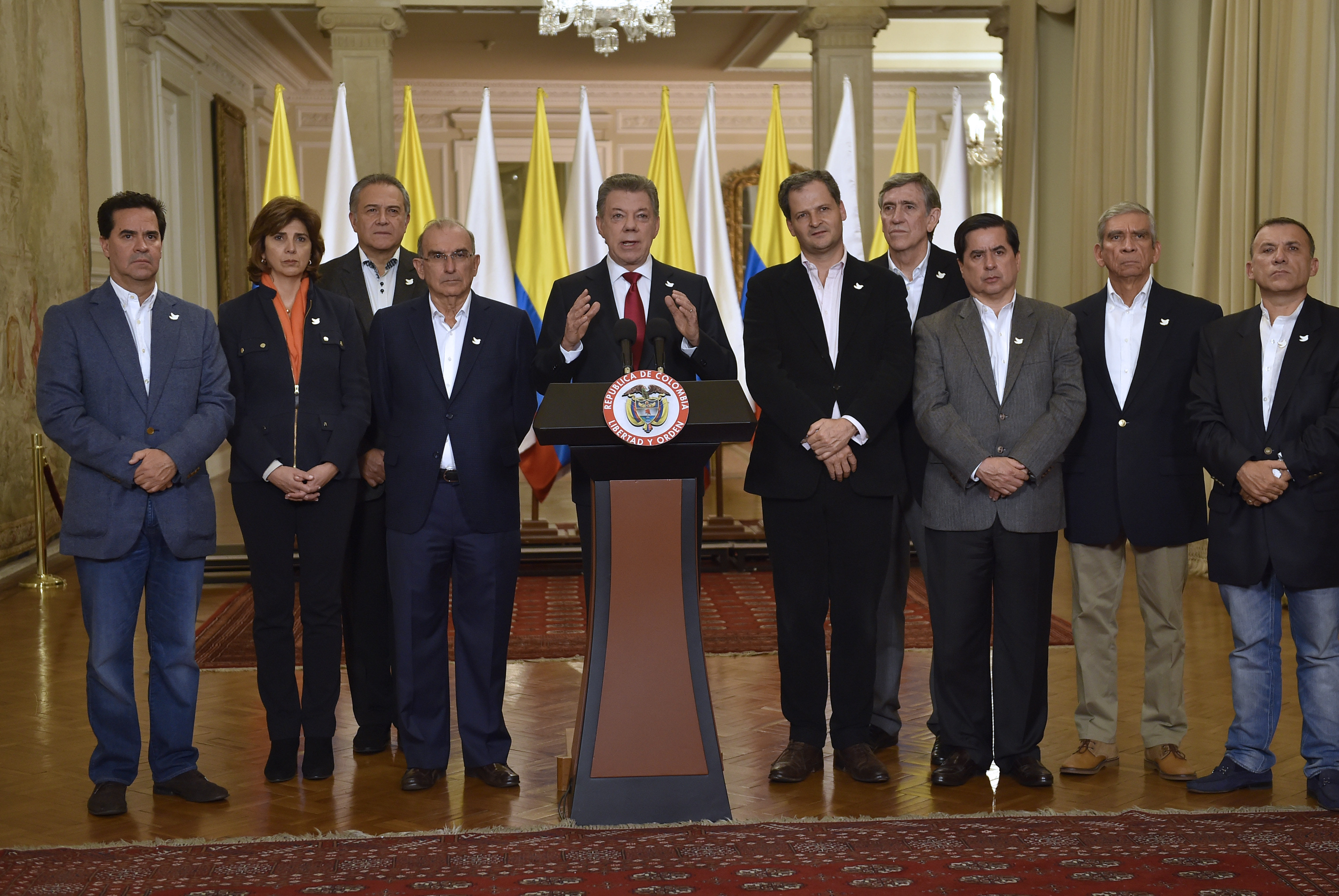 Votacion Plebiscito paz Colombia, 02 de octibre de 2016, Juan Manuel Santos Imagen de Votacion Plebiscito paz Colombia, 02 de octibre de 2016, Juan Manuel Santos