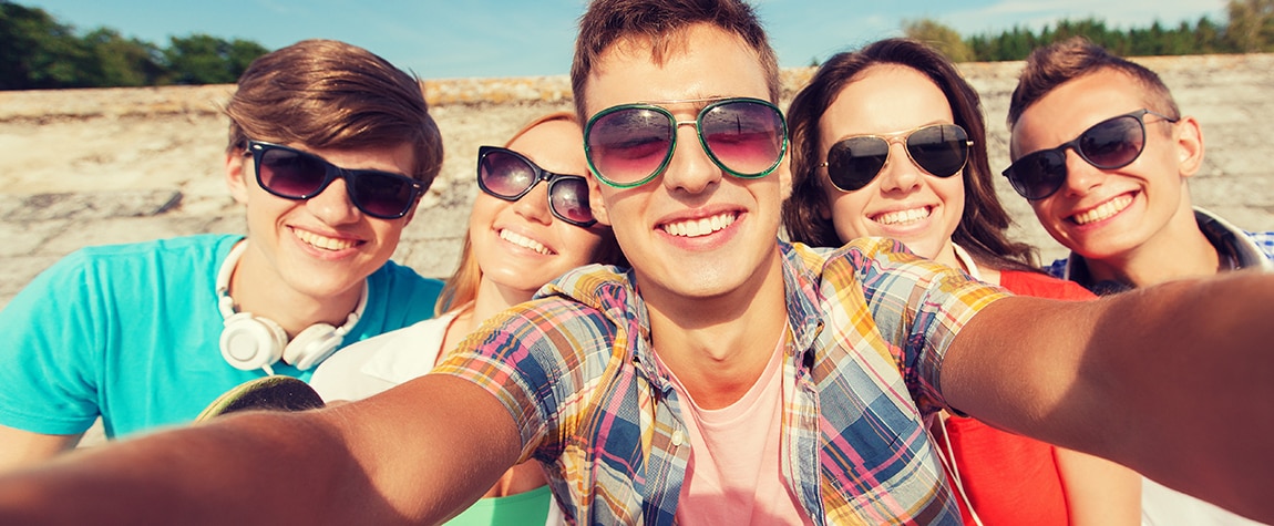 millennials generacion jovenes social fotografia de millennials generacion jovenes social bbva