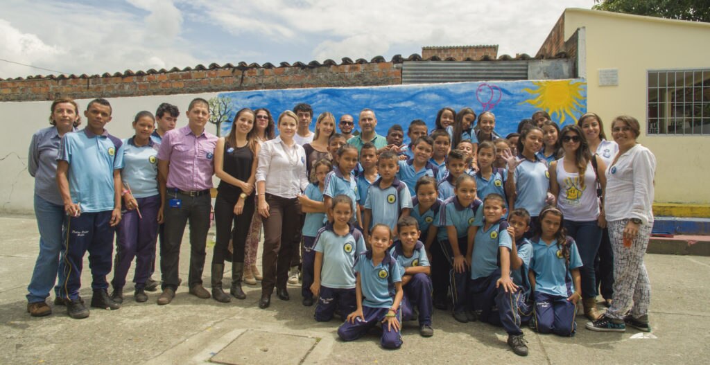 Estudiantes de la IE Pedro Pablo Bello de Pereira Fotografía de Estudiantes de la IE Pedro Pablo Bello de Pereira
