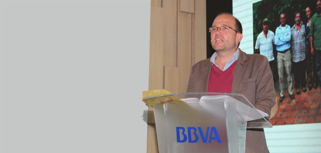 Conferencia de Daniel Samper de columnista a youtuber BBVA Colombia Fotografía de Daniel Samper de columnista a youtuber BBVA Colombia