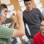 Fotografía de Lorenzo González Gascon, con alumnos participantes en el Proyecto “Scrum: replicando entornos productivos en las aulas de Formación Profesional. Nuevos modelos educativos para favorecer la empleabilidad”