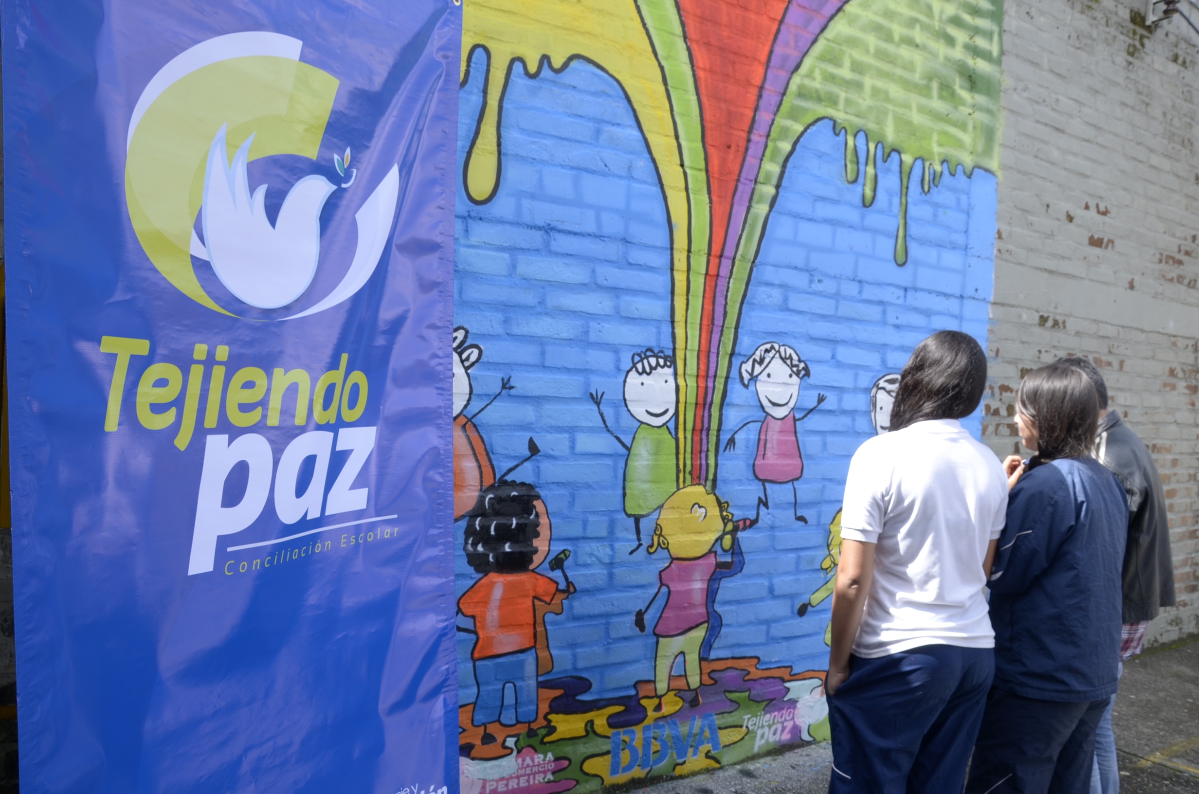 Mural pintado como parte de las actividades de Tejiendo Paz Fotografía de Mural pintado como parte de las actividades de Tejiendo Paz