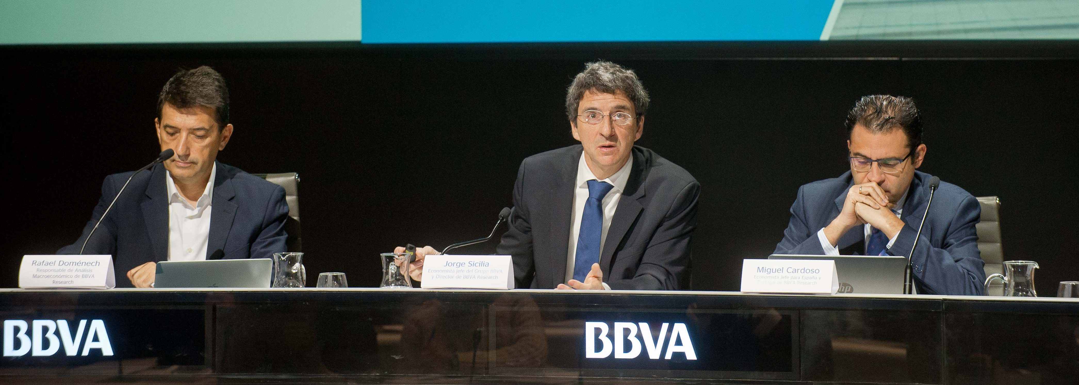 Rafael Doménech, Jorge Sicilia y Miguel Cardoso - Presentación Situación España 4T16, BBVA Research Rafael Doménech, Jorge Sicilia y Miguel Cardoso - Presentación Situación España 4T16, BBVA Research