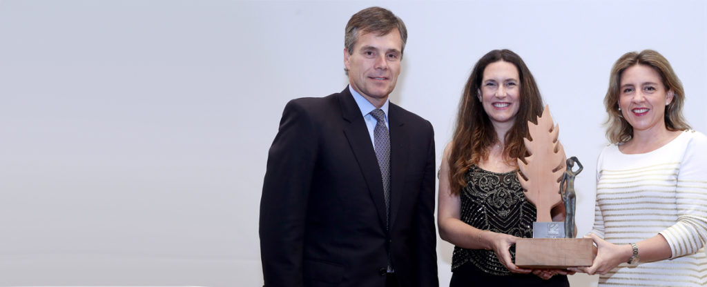 Foto Chile ganadora premio mujer empresaria 2016 Foto Chile ganadora premio mujer empresaria 2016