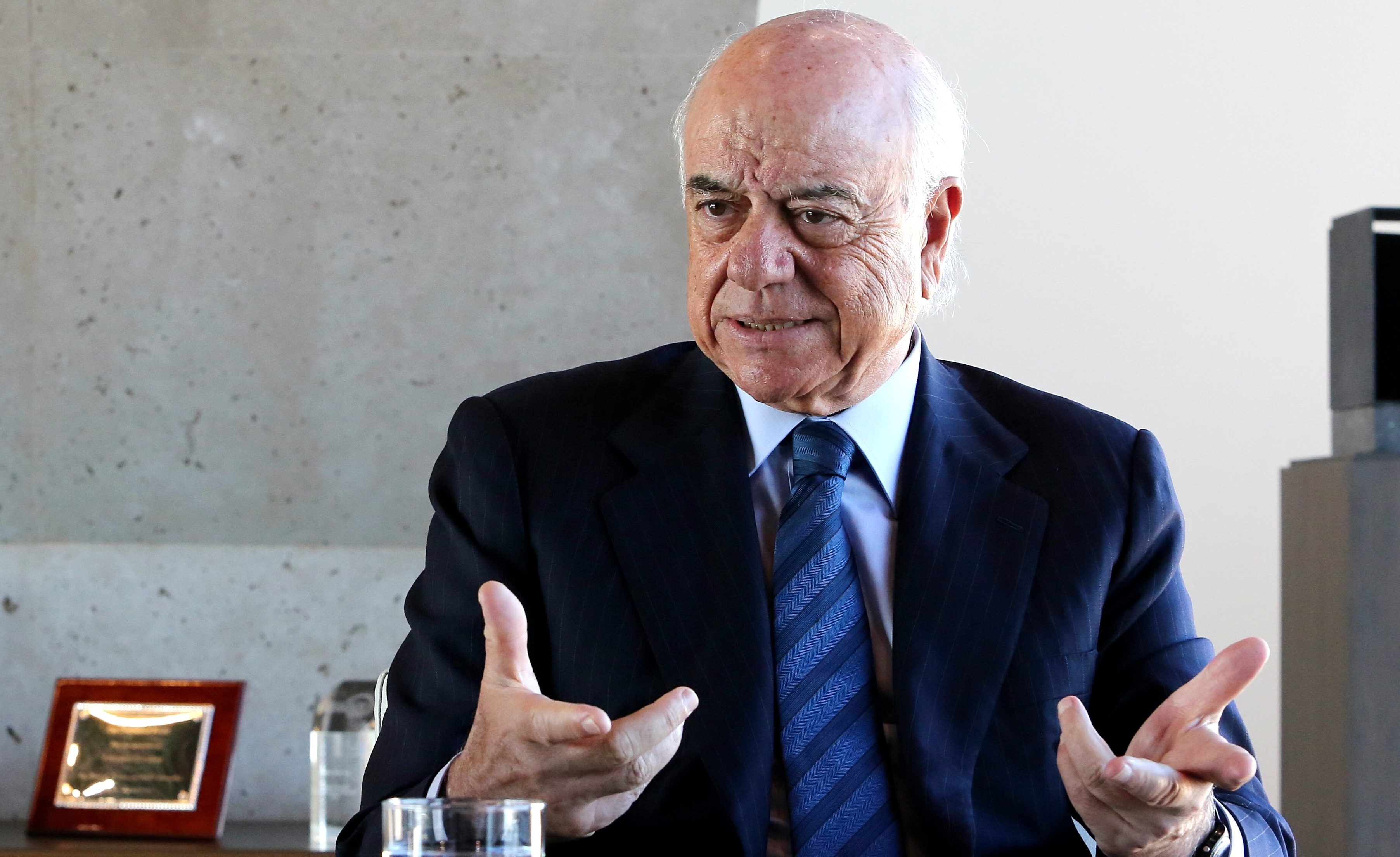 Foto entrevista Francisco González en El Mercurio, de Chile El Mercurio, entrevista Francisco González