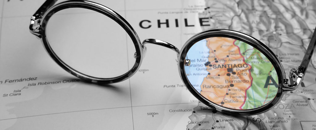 fotografia de chile vision gafas lupa economia recurso america latina bbva