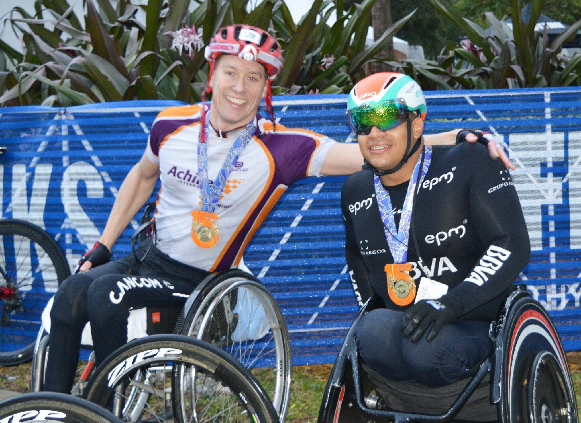 Francisco Sanclemente, deportista paralimpico BBVA y el canadience Redzuan Razak, tercero en la competencia. Fotografía de Francisco Sanclemente y el canadience Redzuan Razak, tercero en la competencia.