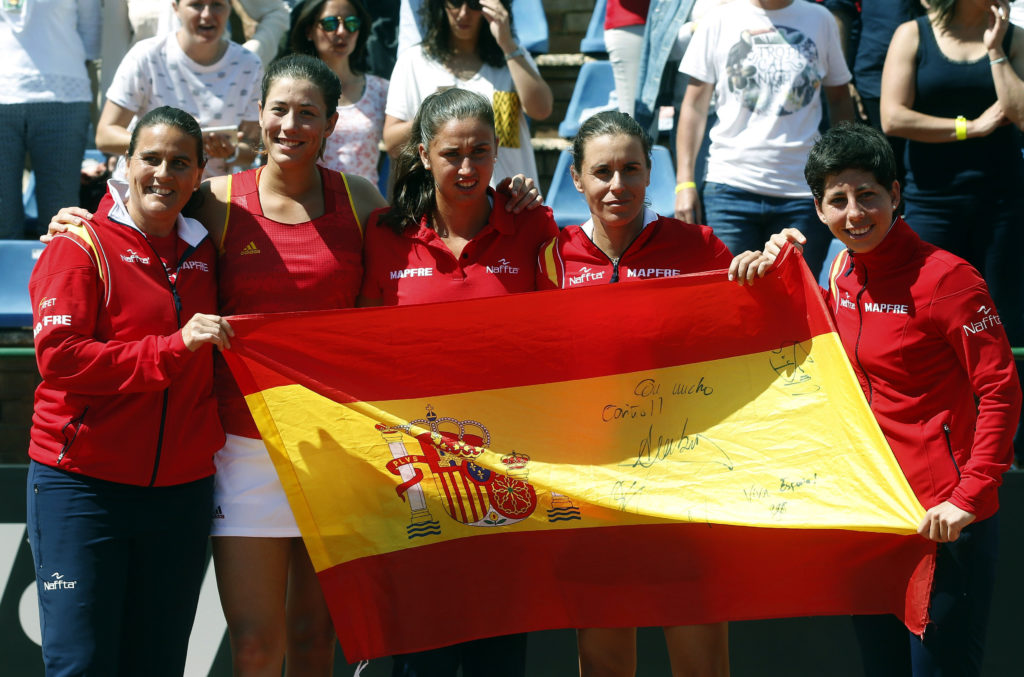 celebracion-equipo-espanol-fedcup