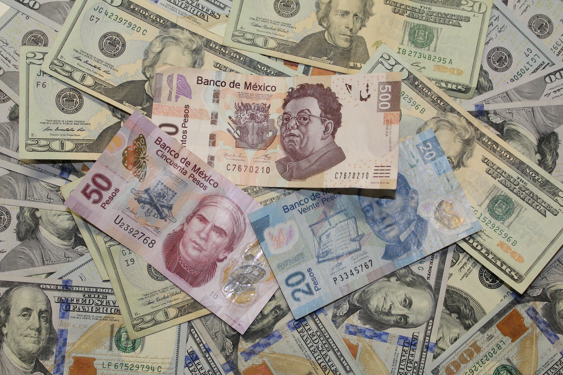 dolar-peso-consejos-familia-dolarizacion dolar-peso-consejos-familia-dolarizacion