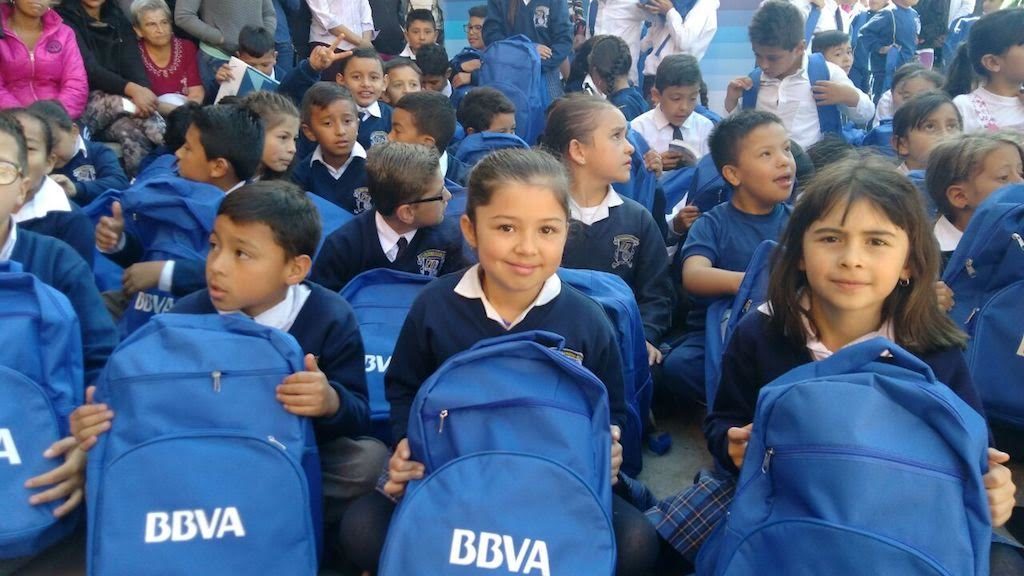 Fotografía de Niños beneficiados con los kids de BBVA