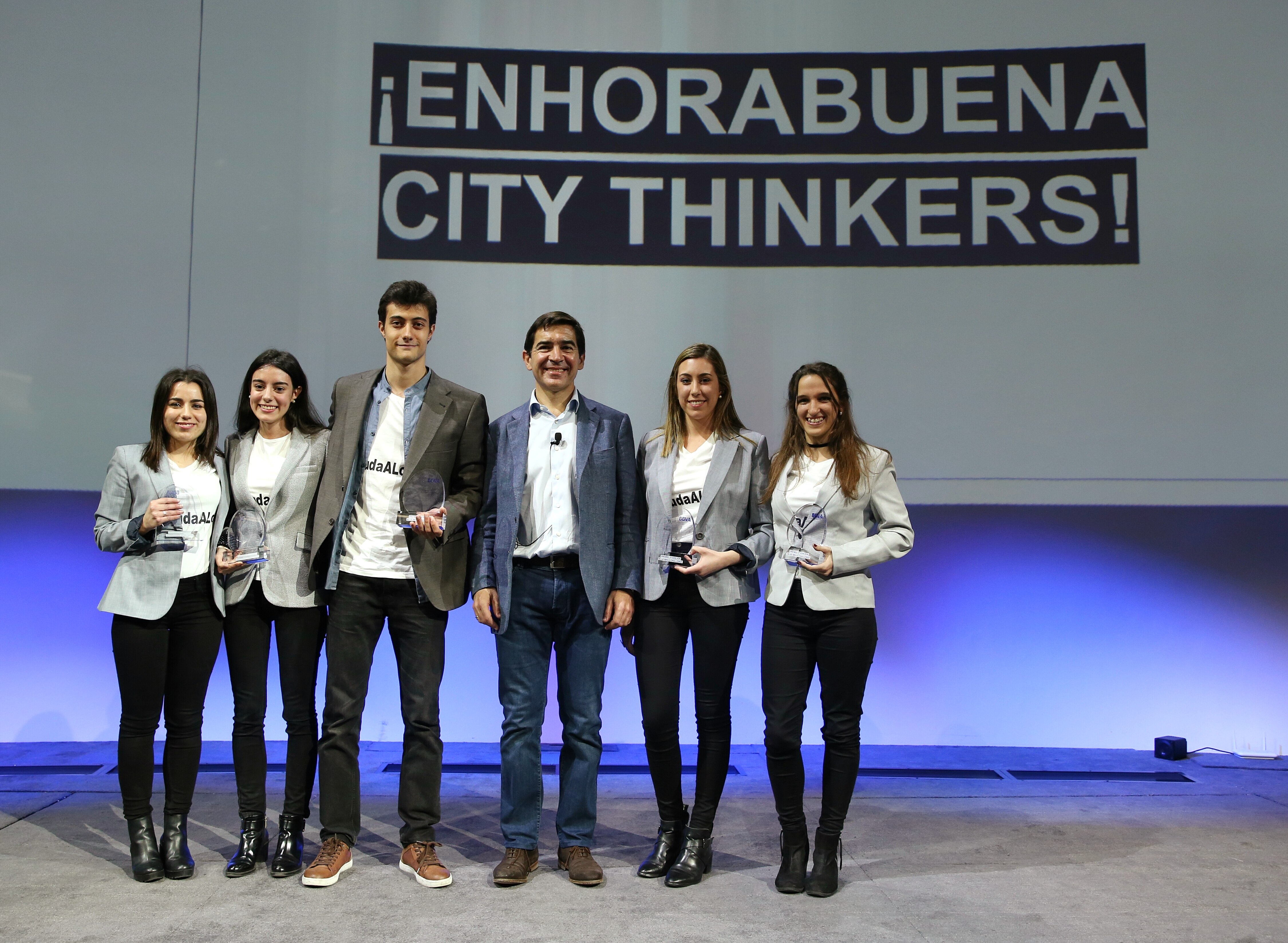 Carlos torres-ganadores-challenge consejero-con-ganadores