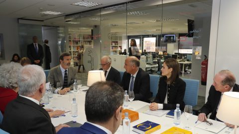 La reina Letizia visita la Fundéu BBVA