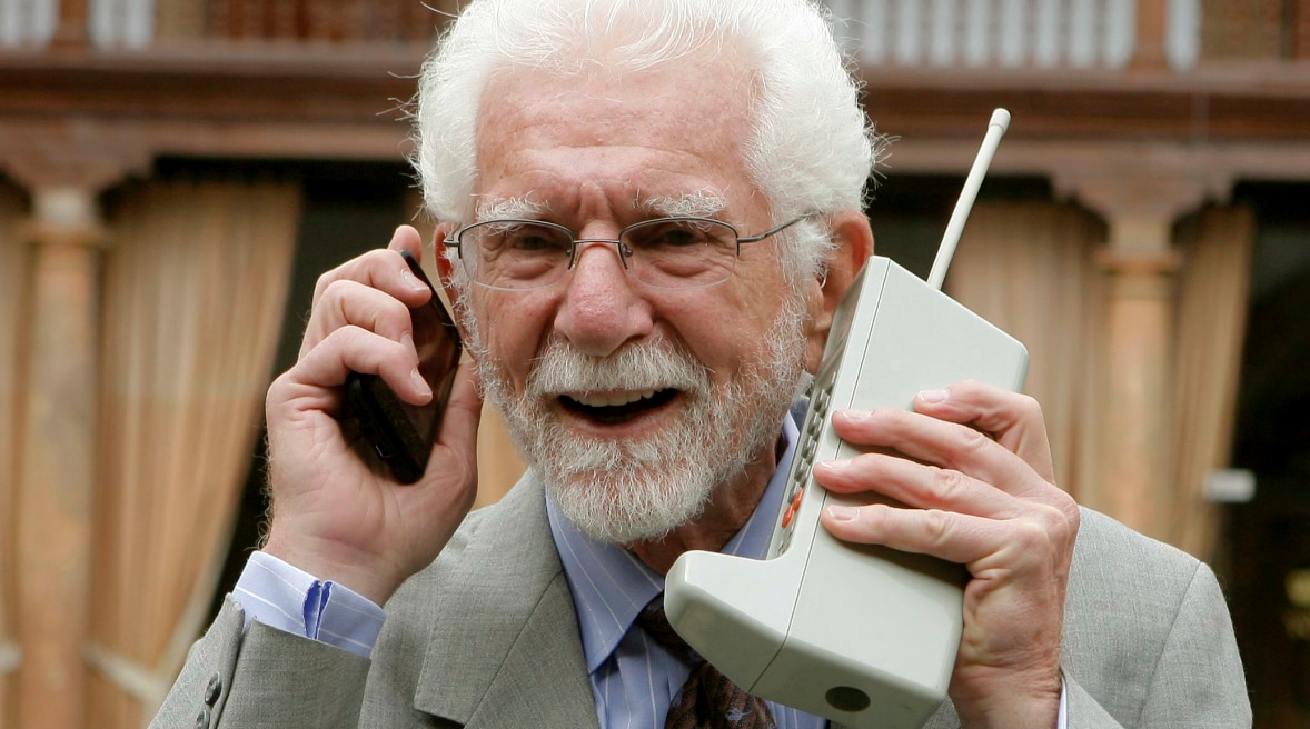 martin-cooper-motorola-dynatac-bbva-efe martin-cooper-motorola-dynatac-bbva-efe