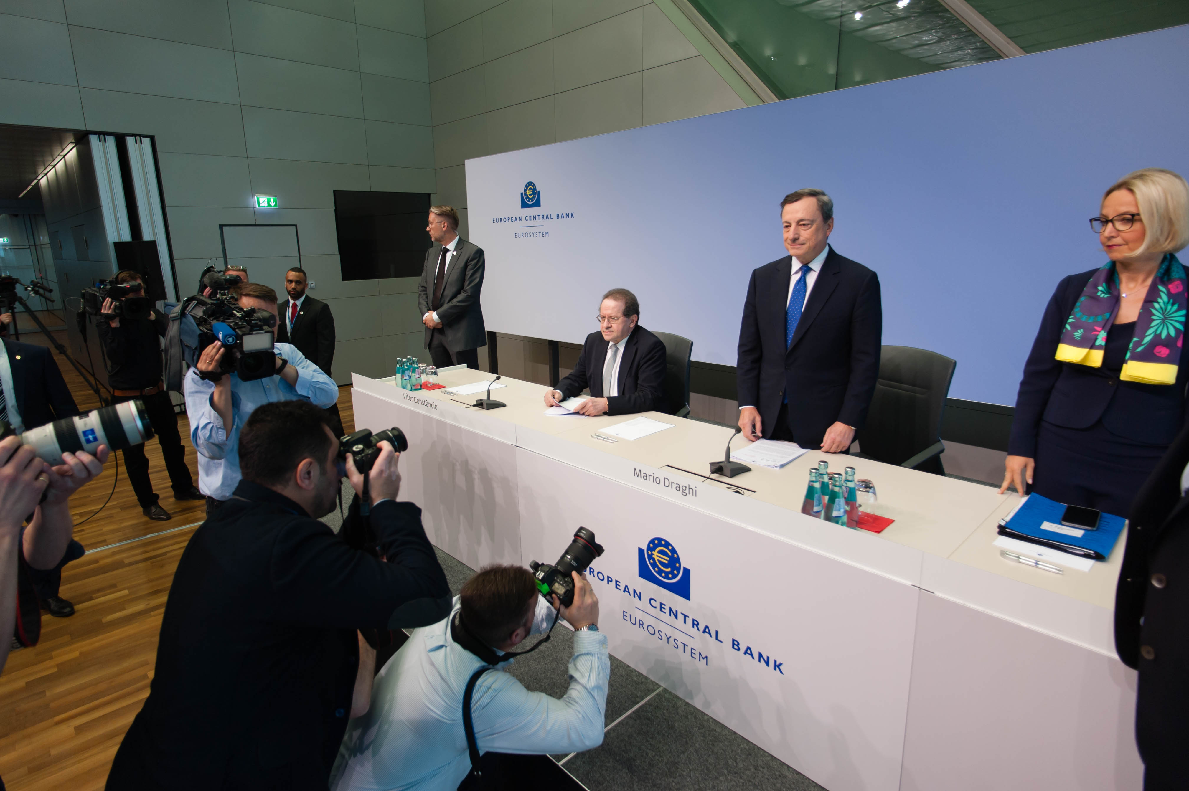Mario Draghi BCE Banco Central Europeo Mario Draghi BCE Banco Central Europeo