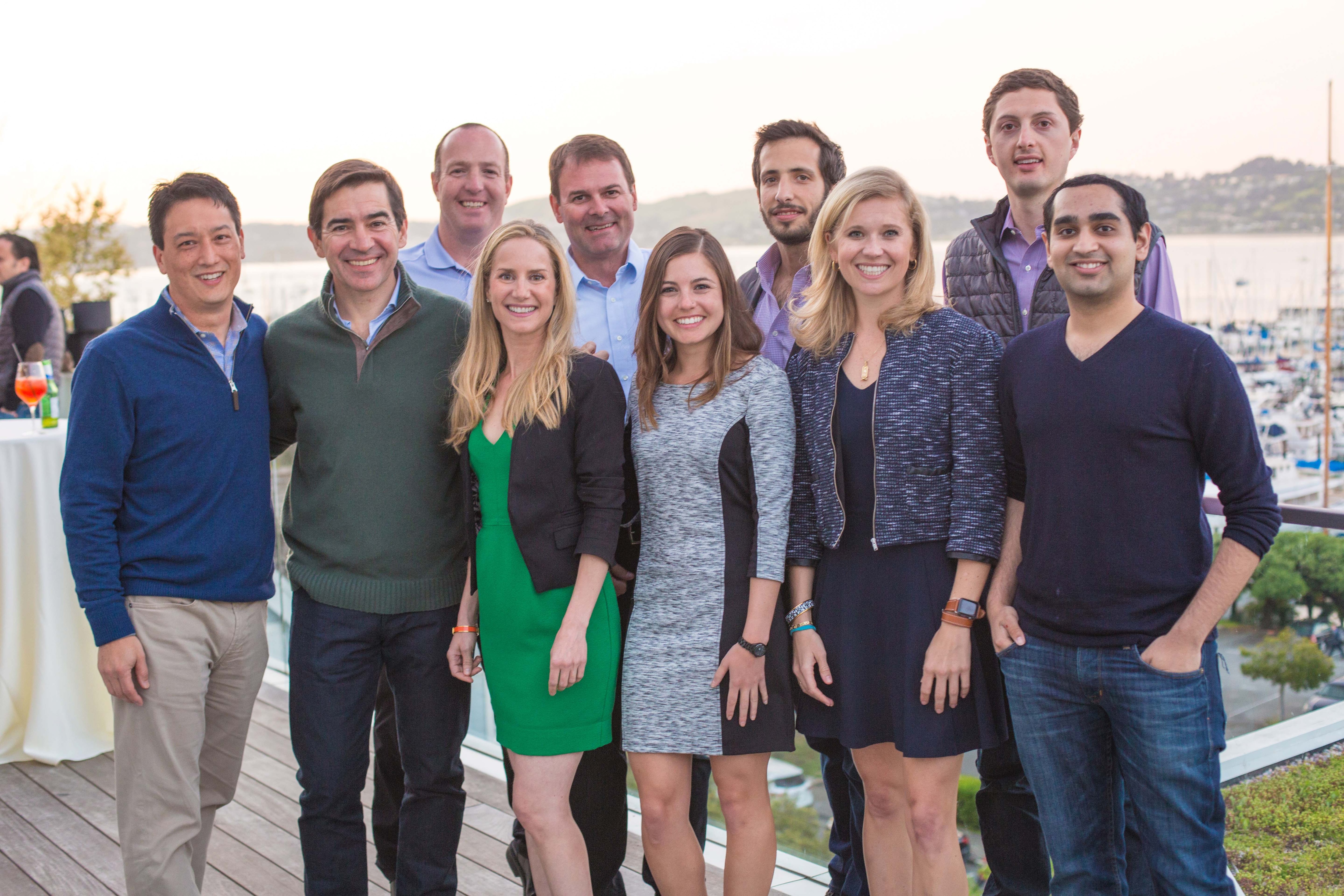 Noticia Carlos Torres Vila con el equipo de Propel en el CEO Summit
