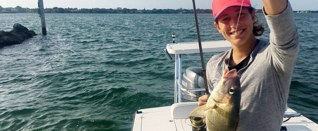 Garbiñe Muguruza prueba la pesca deportiva Garbiñe Muguruza prueba la pesca deportiva
