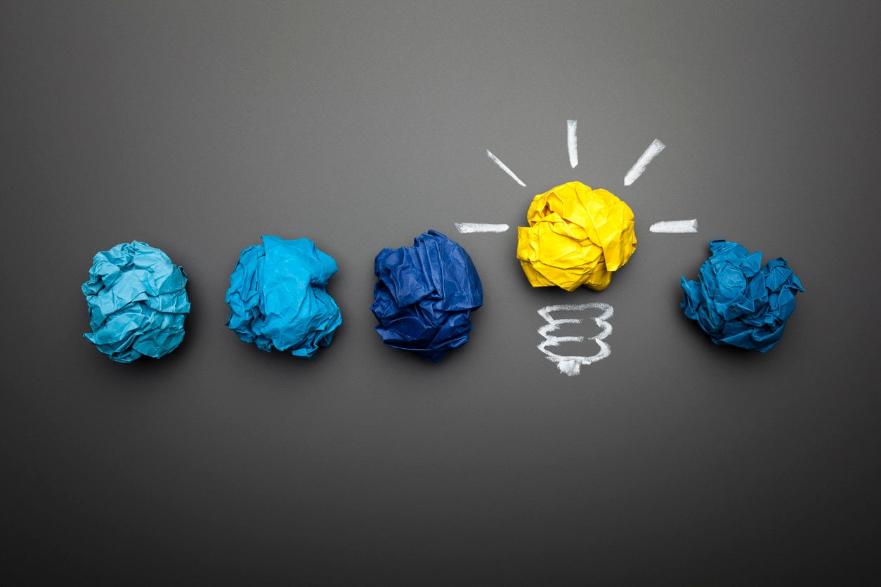 RECURSO ideas bombilla metafora tech tecnologia economia finanzas fintech