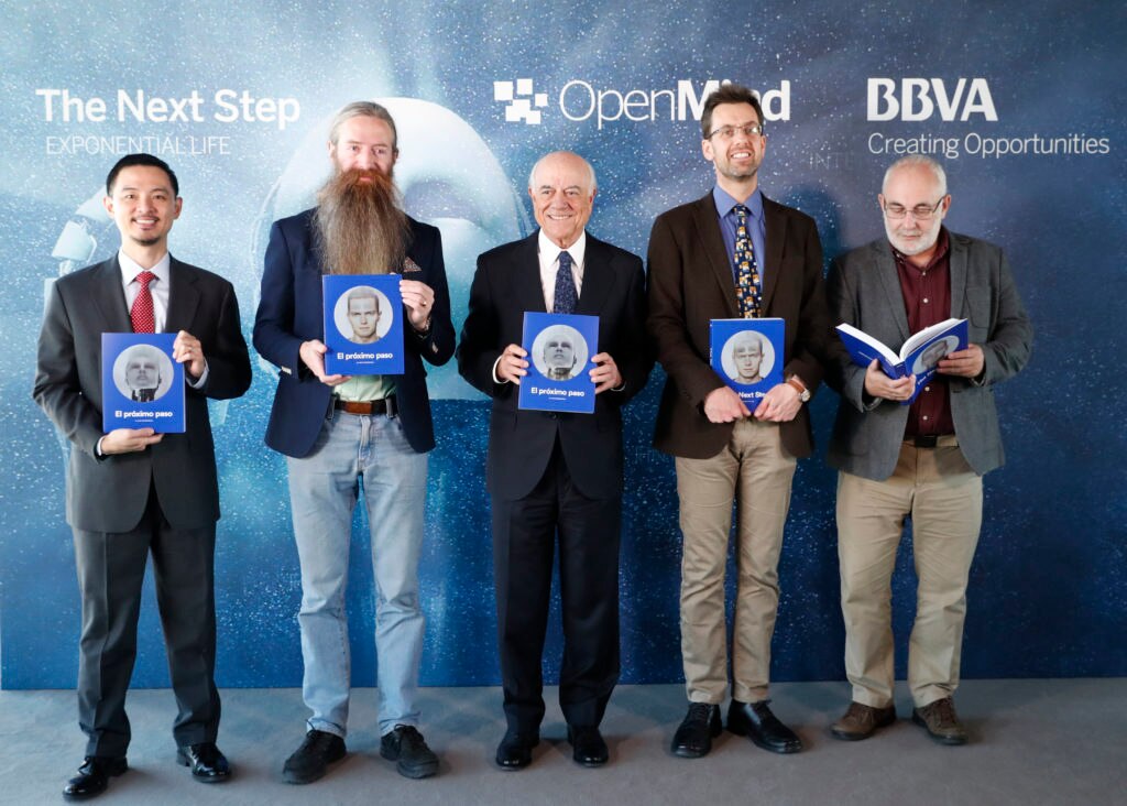 Francisco González, presidente de BBVA, ha presentado El próximo paso: La vida exponencial Francisco González, presidente de BBVA, ha presentado El próximo paso: La vida exponencial
