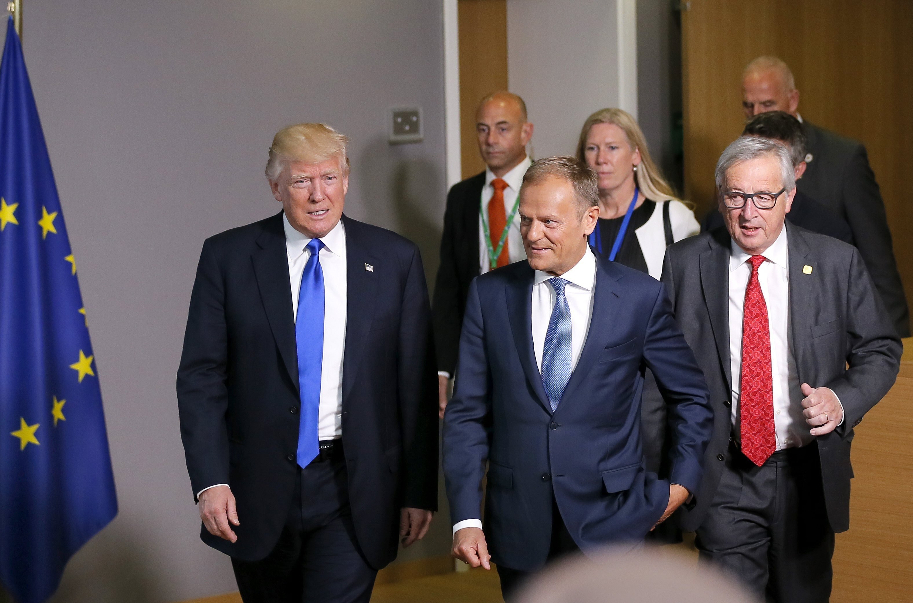 TRUMP SE REÚNE CON LOS LÍDERES DE LAS INSTITUCIONES EUROPEAS TRUMP SE REÚNE CON LOS LÍDERES DE LAS INSTITUCIONES EUROPEAS