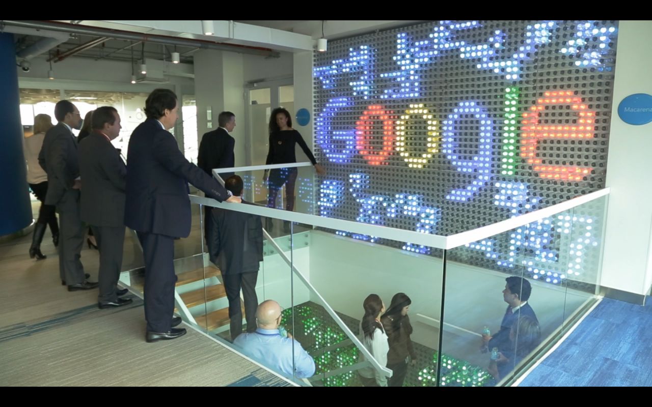 Fotografía de Recorrido en las instalaciones de google Colombia