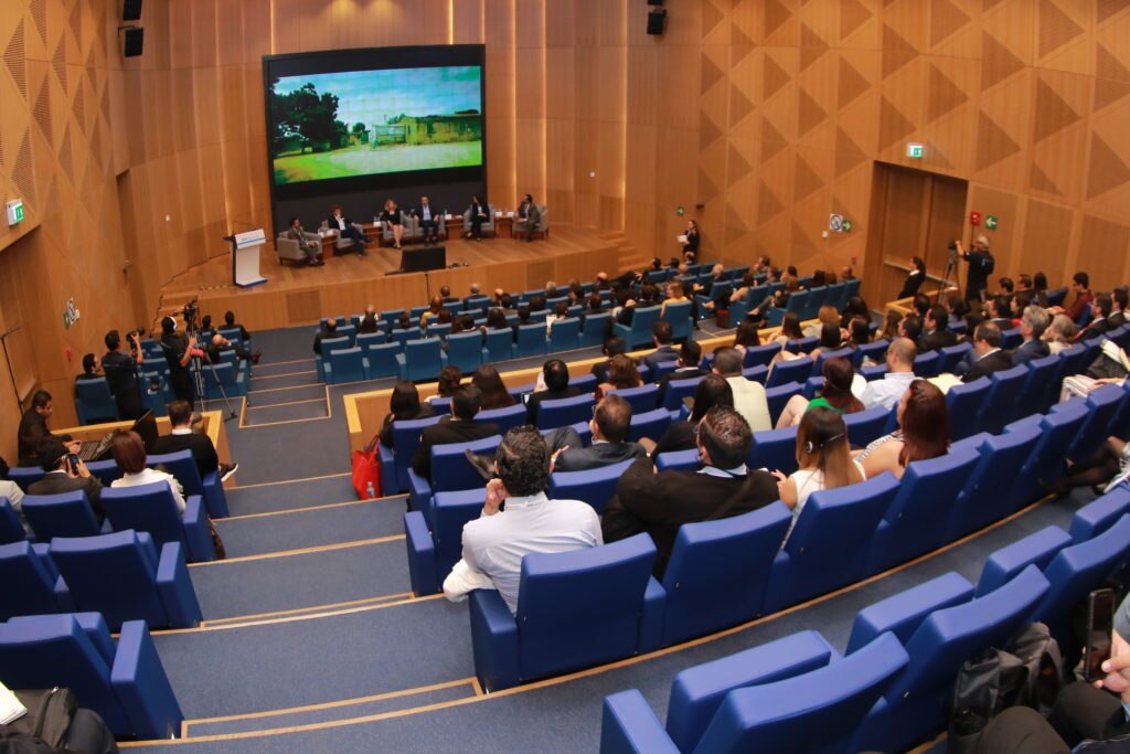 Auditorio summit de educación financiera Auditorio summit de educación financiera