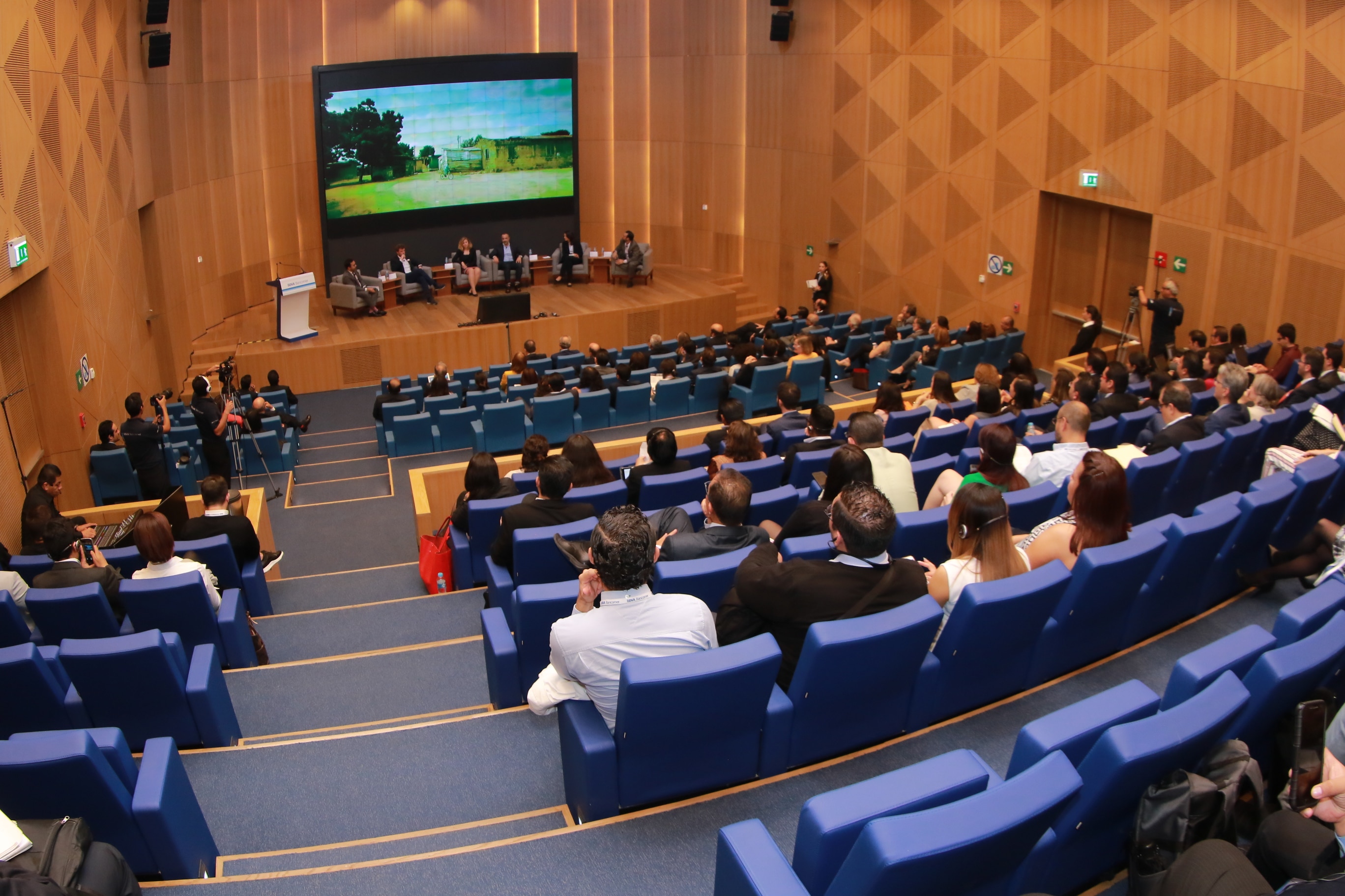 Auditorio summit de educación financiera Auditorio summit de educación financiera