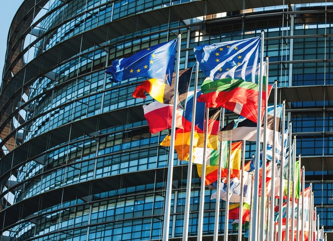 Europa-banderas-Comision-Europea-UE-recurso-BBVA Europa-banderas-Comision-Europea-UE-recurso-BBVA