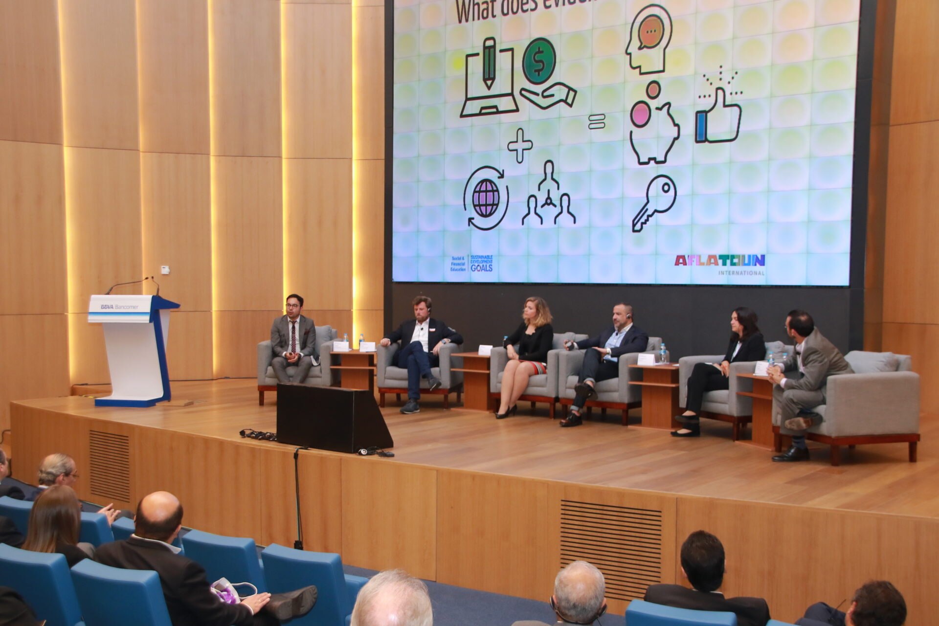 iniciativas-de-exito-en-educacion-financiera-edufin-summit-mexico-2017 portada-2