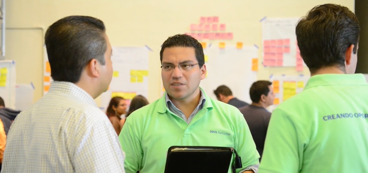 El objetivo es que cada 3 meses los clientes de Bancomer reciban productos y servicios para satisfacer sus necesidades.