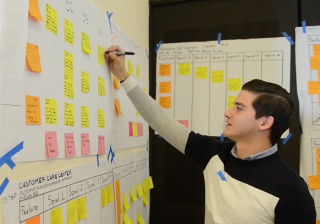 La metodología agile permite tiempos más cortos para el desarrollo de proyectos.