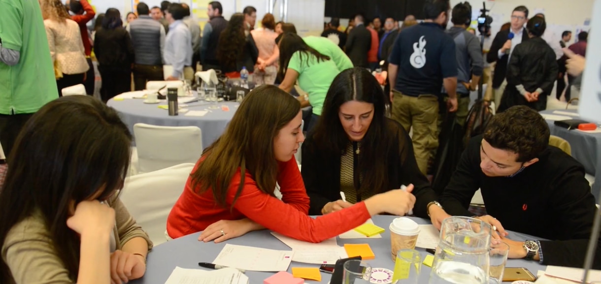 108 equipos multidisciplinarios se dieron cita para exponer los proyectos que serán presentados a los clientes en los próximos meses.