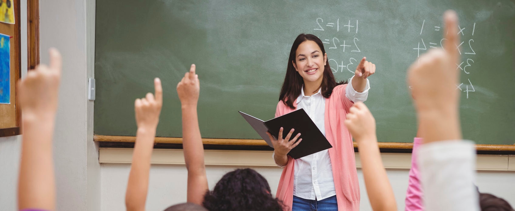 profesores educación financiera clase alumnos estudiar colegio recurso BBVA