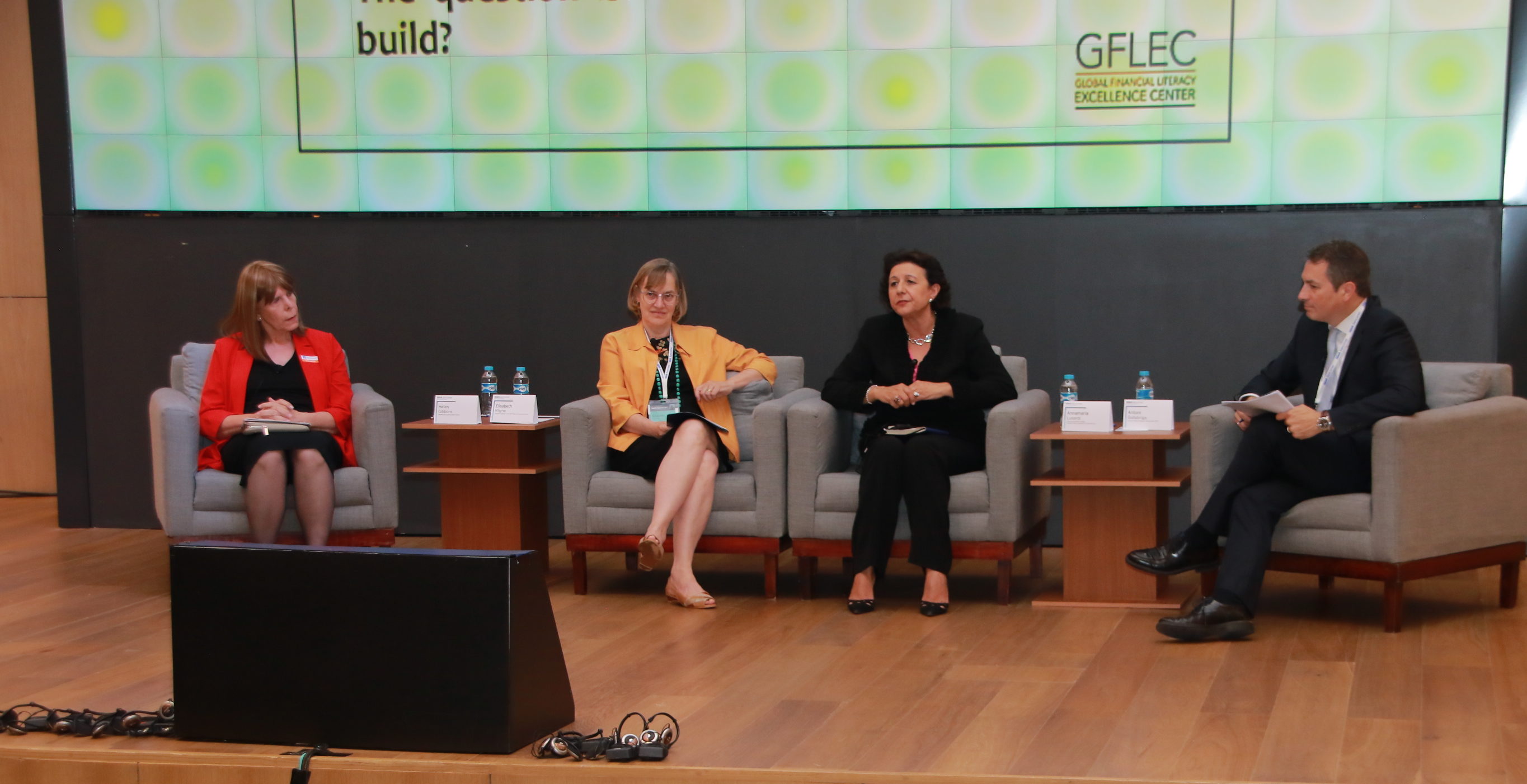 panel-la-nueva-educacion-financiera-edufin-summit-2017-mexico-2 panel-la-nueva-educacion-financiera-edufin-summit-2017-mexico-2