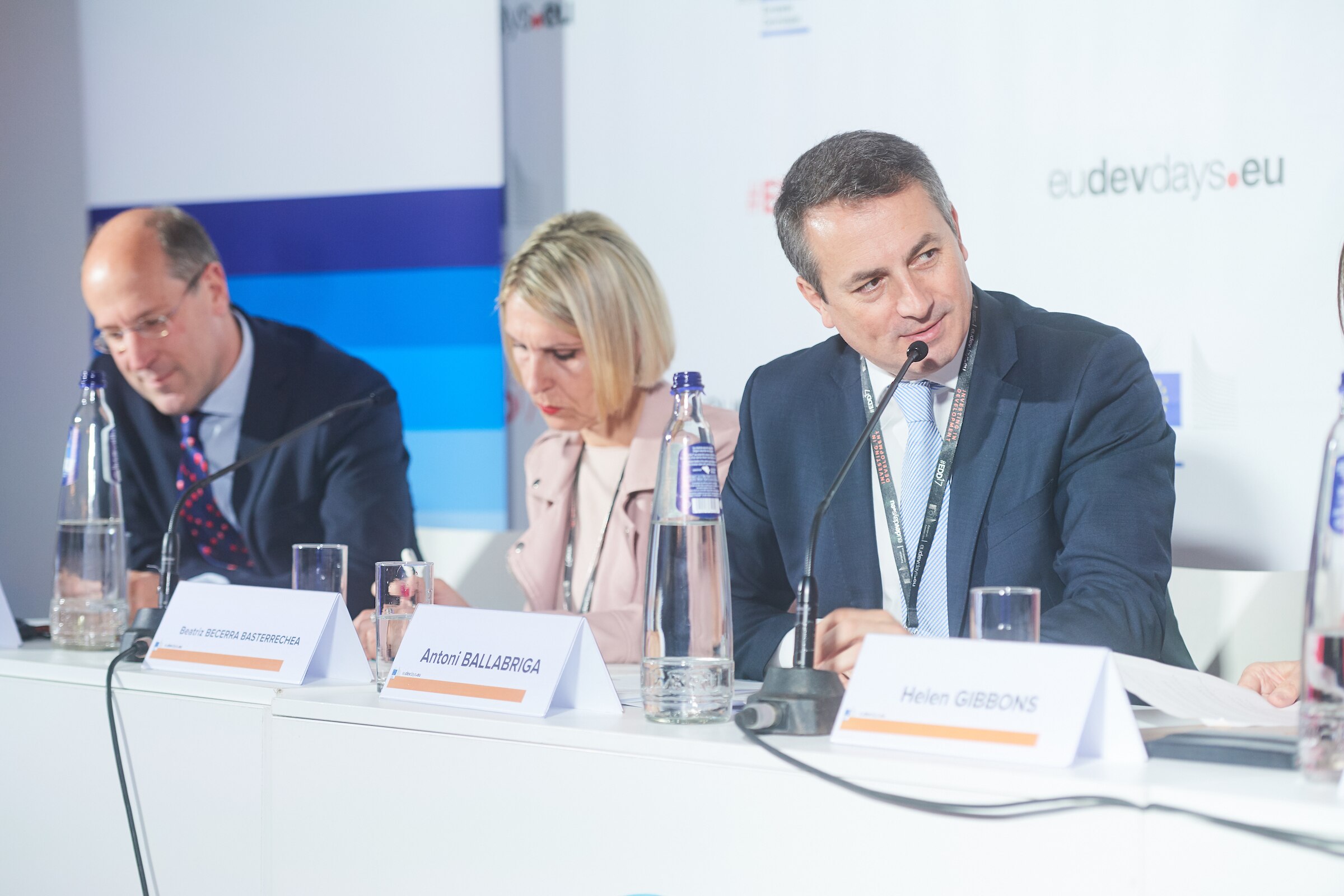 fotografia de toni ballabriga negocio responsable banca bruselas 08062017 bbva