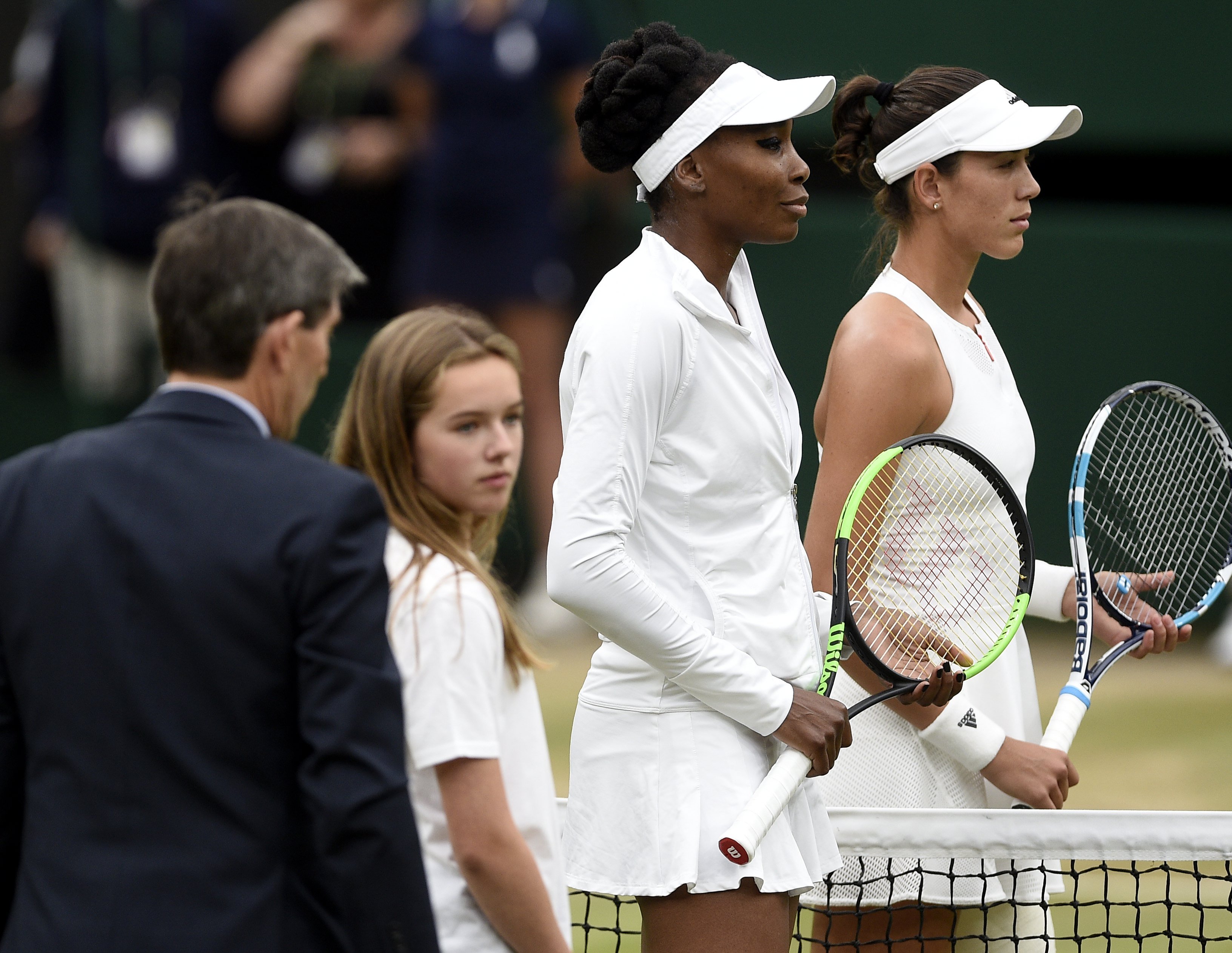 Garbiñe Muguruza y Venus Williams en la final de Wimbledon 2017