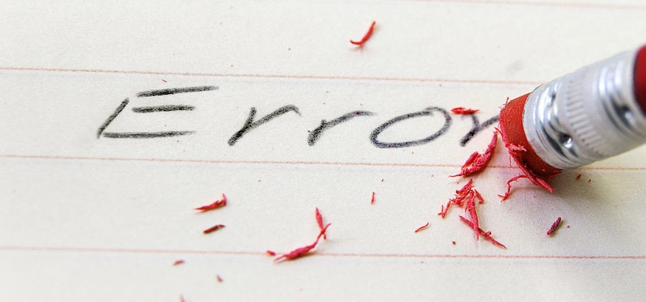 lapicero borrando errores finanzas personales corrección aprendizaje fallos borrar errores finanzas personales corrección aprendizaje fallos
