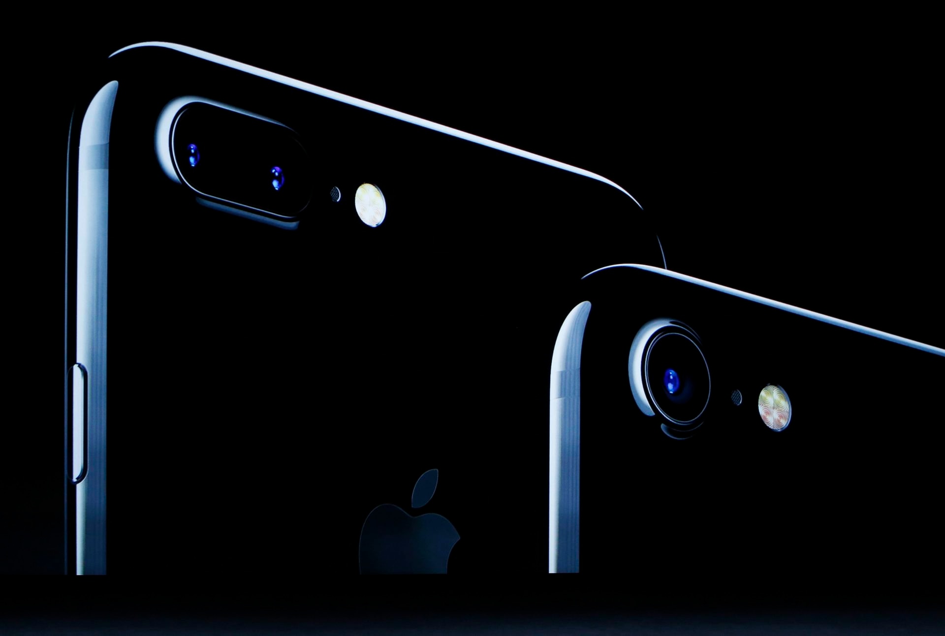 Apple-iPhone-smartphone-BBVA