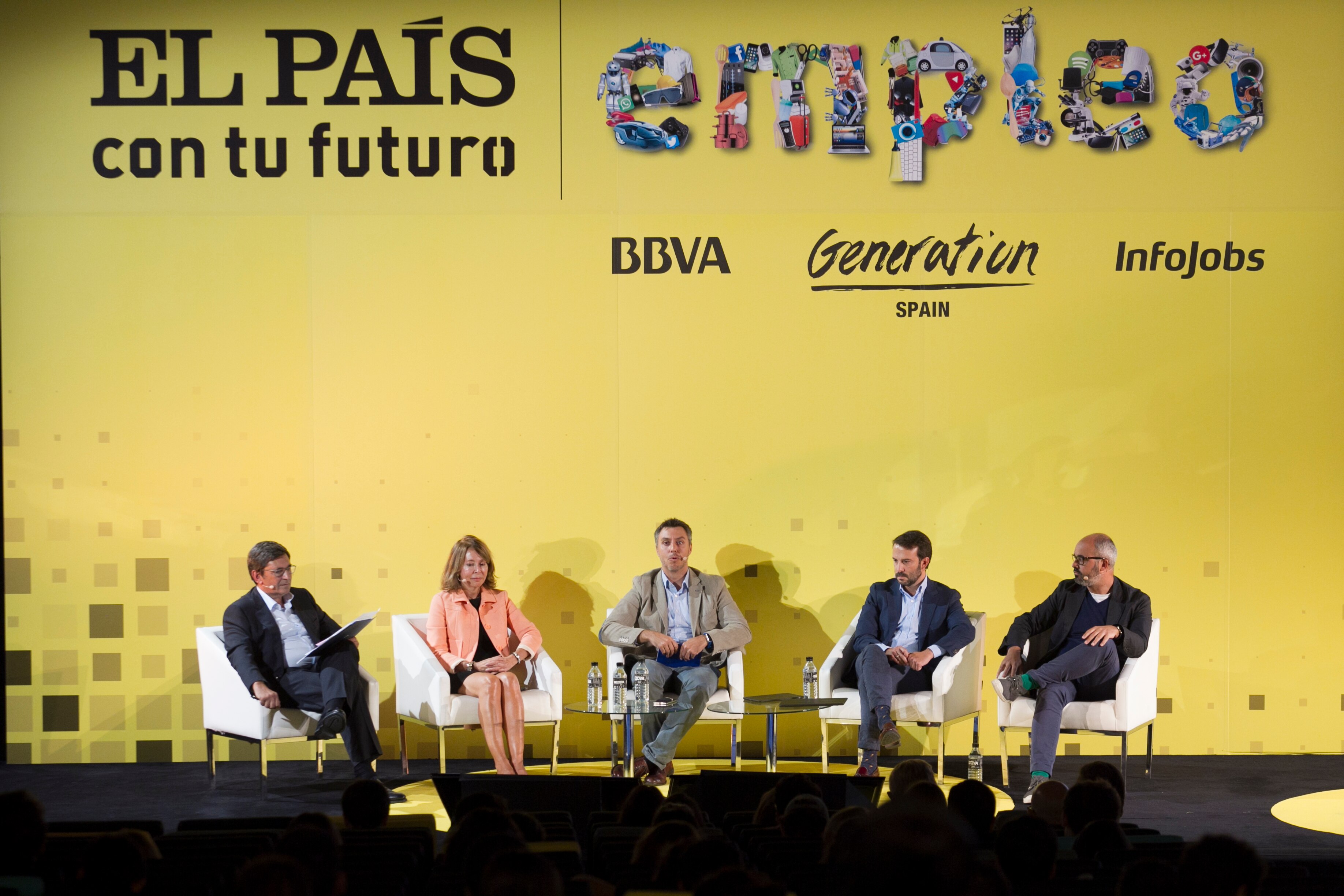 Mesa redonda del foro El Páis con tu futuro empleo, patrocinada por BBVA Mesa redonda del foro El Páis con tu futuro empleo, patrocinada por BBVA