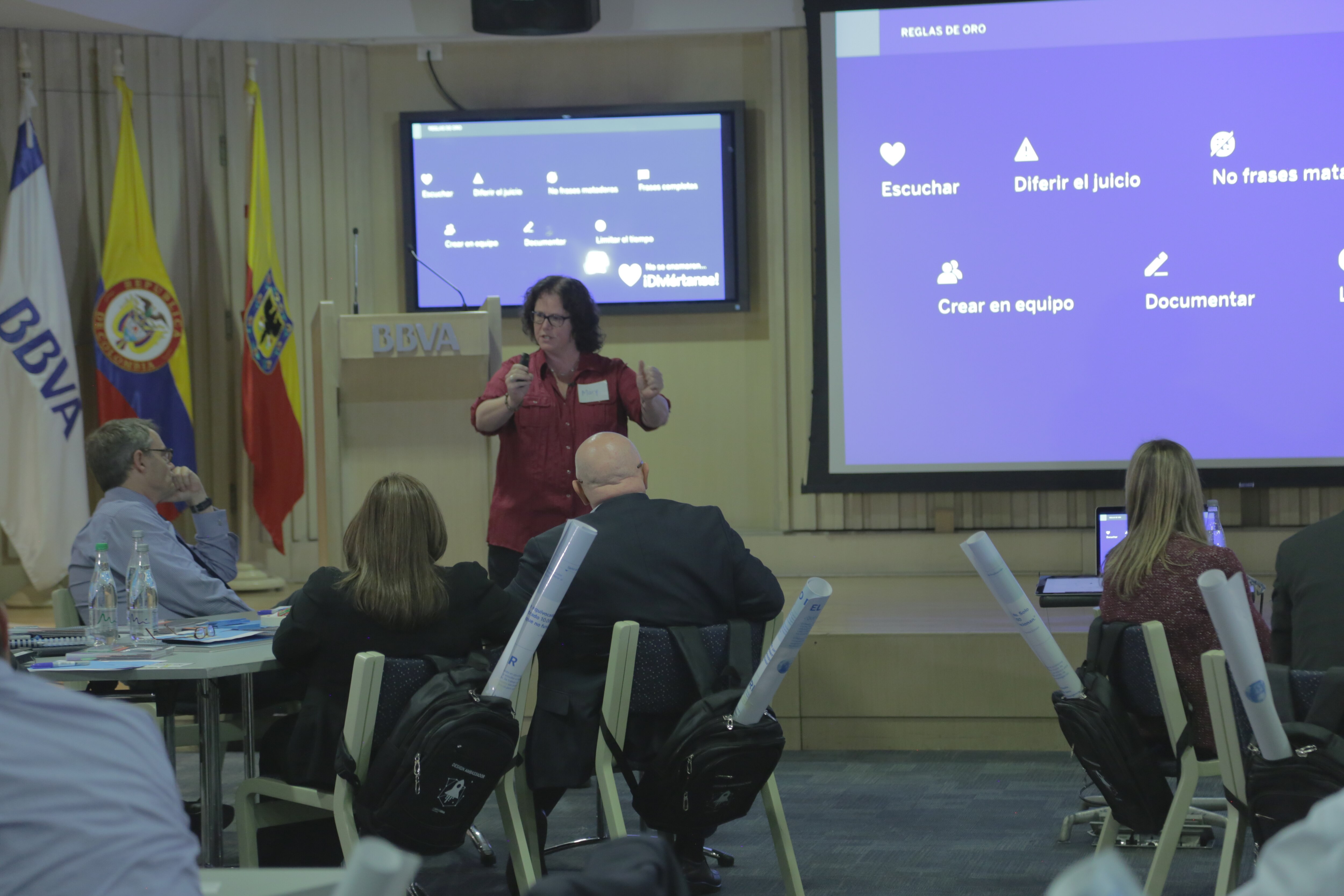 Design thinking jornada directiva BBVA Colombia fotografía de Design thinking jornada directiva BBVA Colombia