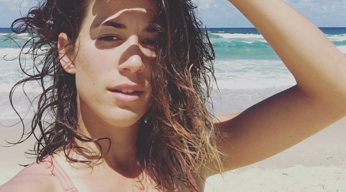 Garbiñe Muguruza en la playa