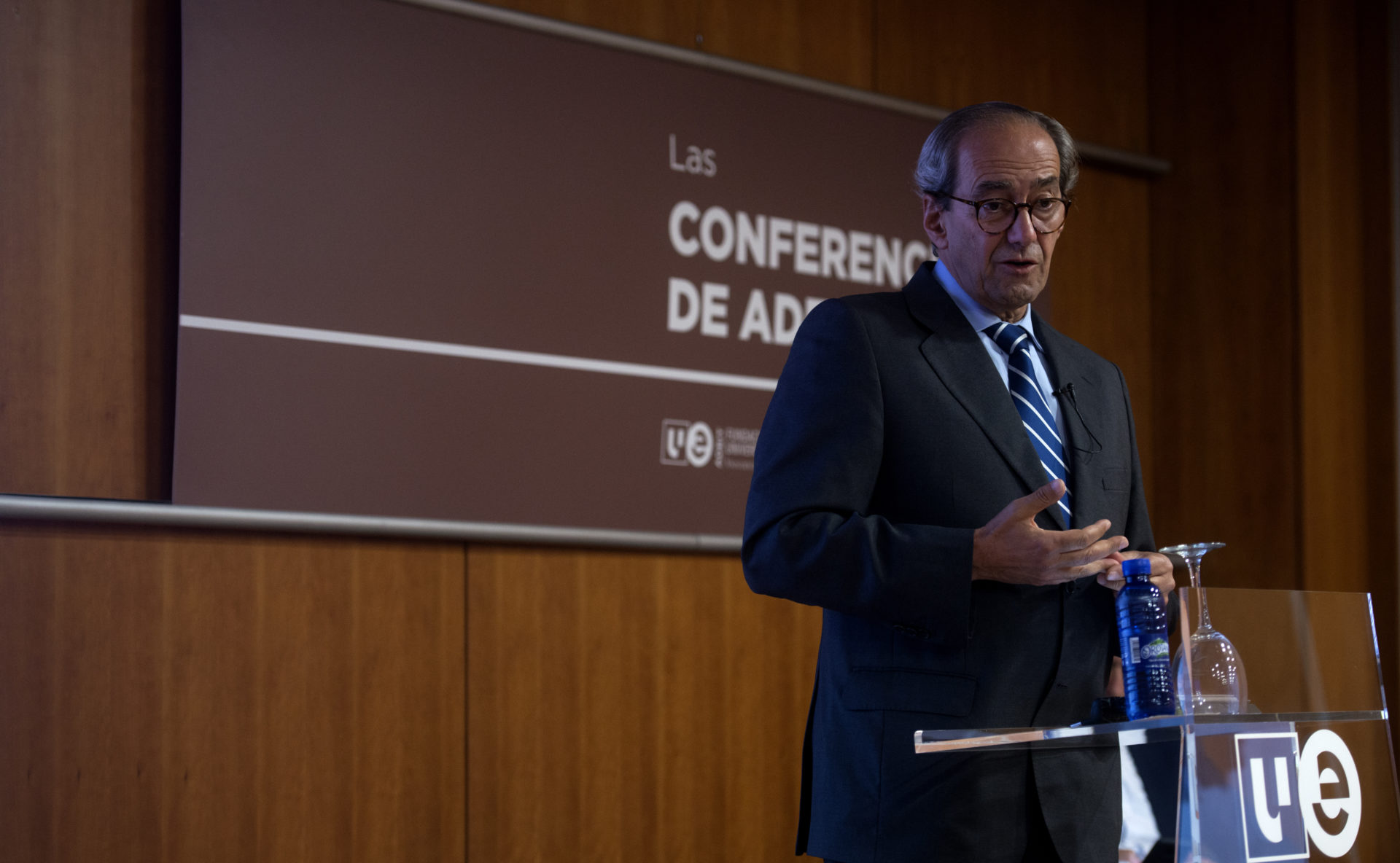 El consejero ejecutivo de BBVA, José Manuel González-Páramo, en una conferencia en ADEIT