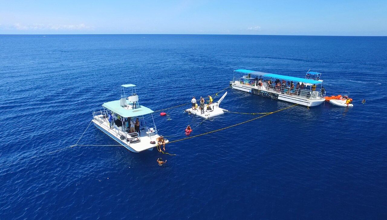 Plataforma en Roatan, Honduras, mundial de Apnea