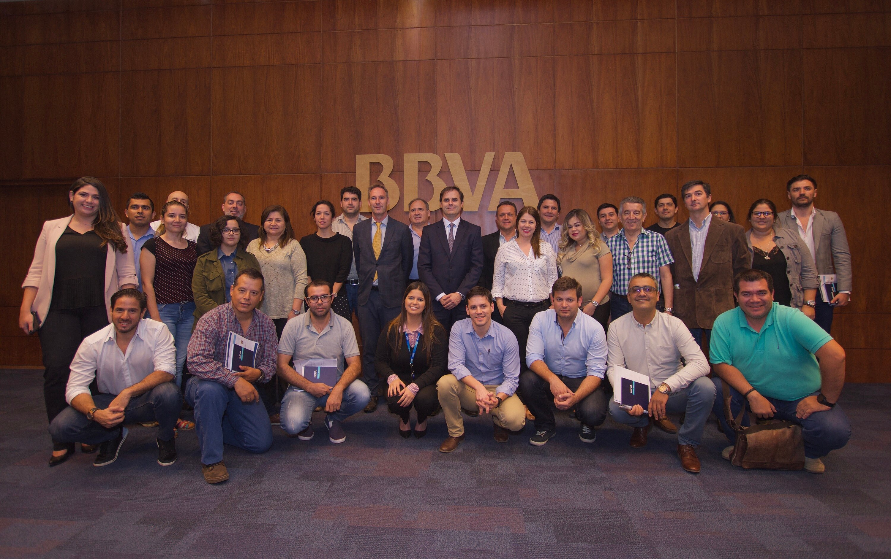 Empresarios Pymes al Éxito Paraguay Participantes Pymes al Éxito 2017