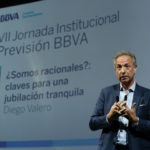 Imagen de Diego Valero, presidente de Novaster, en un momento de su ponencia, titulada titulada ‘¿Somos racionales? Claves para una jubilación tranquila’.