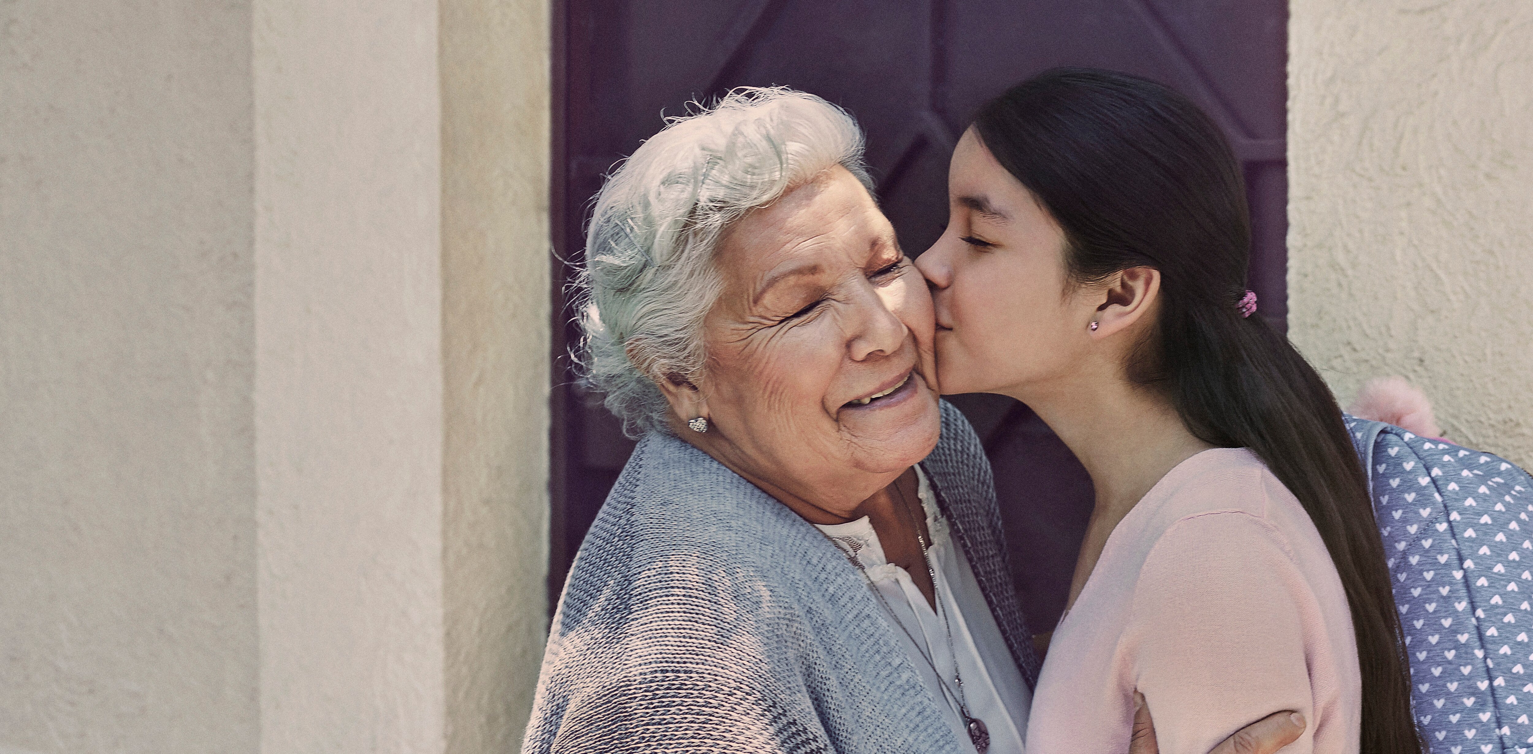 abuela-nieta-tuyyo-BBVA abuela-nieta-tuyyo-BBVA
